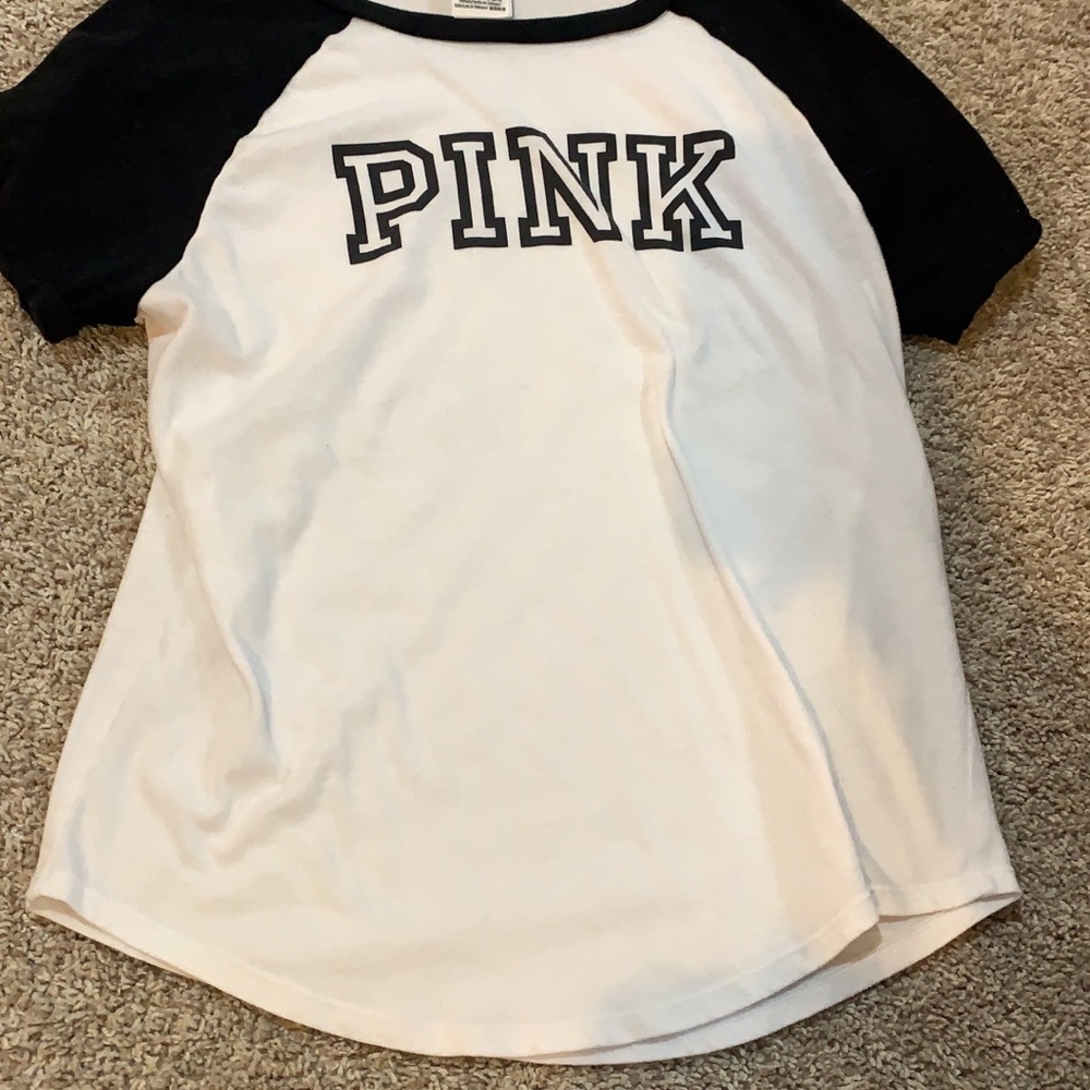 VS Pink